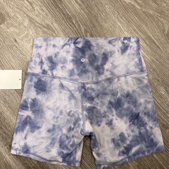 NWT Lululemon Align HR Short 6" - Picture 7 of 9